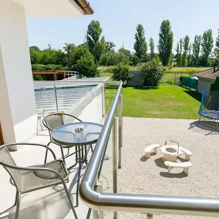 Johann 1 By Interhome